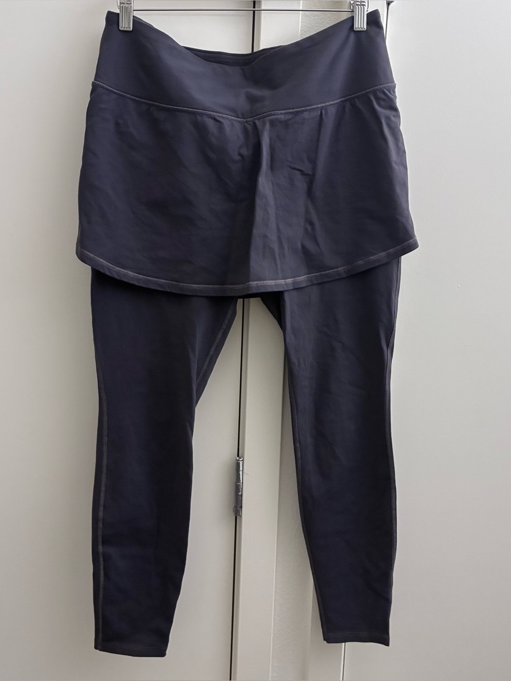 Athleta Womens Large Skirted Leggings High Rise Chaturanga 2-in-1 Tight Gray